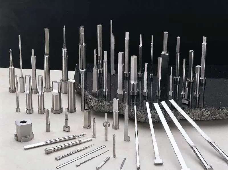 pin đẩy khuôn tin tức